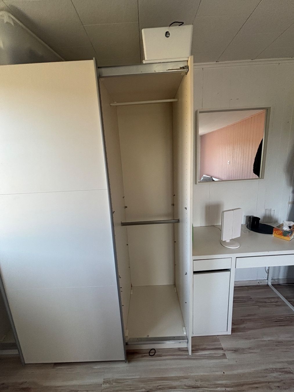 Schränke: Kleiderschrank mit Schiebetüren – Gebraucht aus boswil von janina.st 3