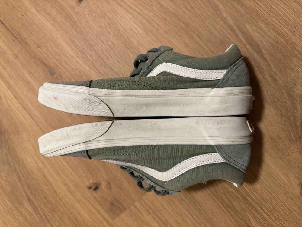 Vans Scarpe da uomo: Coole Vans Old Skool Sneaker in Khaki-Grau, Top Zustand! – Usato da Weesen venduto da bbueb 1