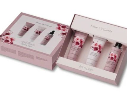Altro per la cura del corpo: 3x Sets Rose - Körperpflege Set "etre belle" /  167.85 – Nuovo e nell'imballaggio originale da Zäziwil venduto da blackpearl