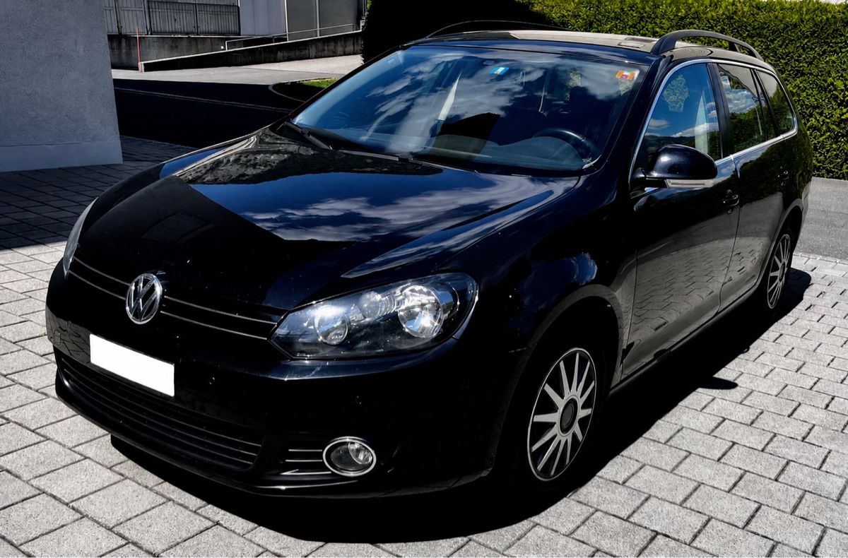 VW Autos: VW Golf Var. 1.4TSI, schwarz – D'occasion à Niederlenz par Markus-74