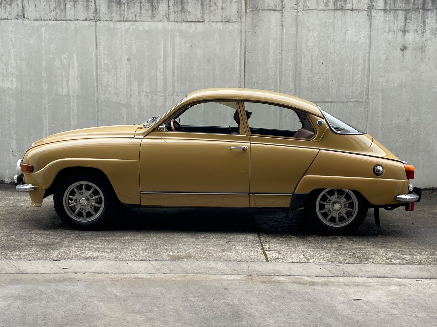 Saab Automobili: Oldtimer Saab 96 V4 – Usato da Flaach venduto da Alphae
