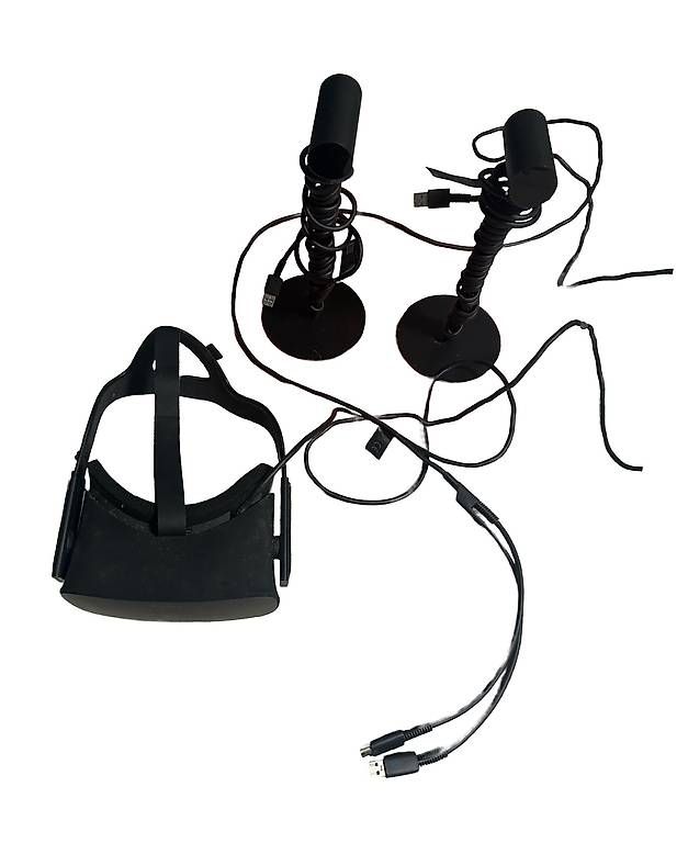 Meta Casco VR: VR-Brille: Oculus Meta Rift VR + Touch – Usato da Greppen venduto da swi_v9rx