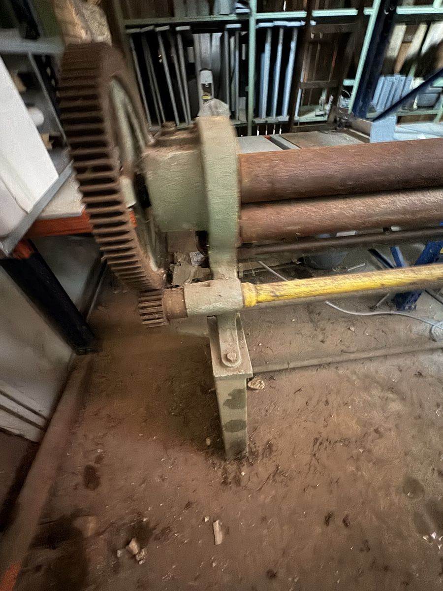 Alle Maschinen: Blechwalzmaschine – Gebraucht aus Zuchwil von Manzi. 2