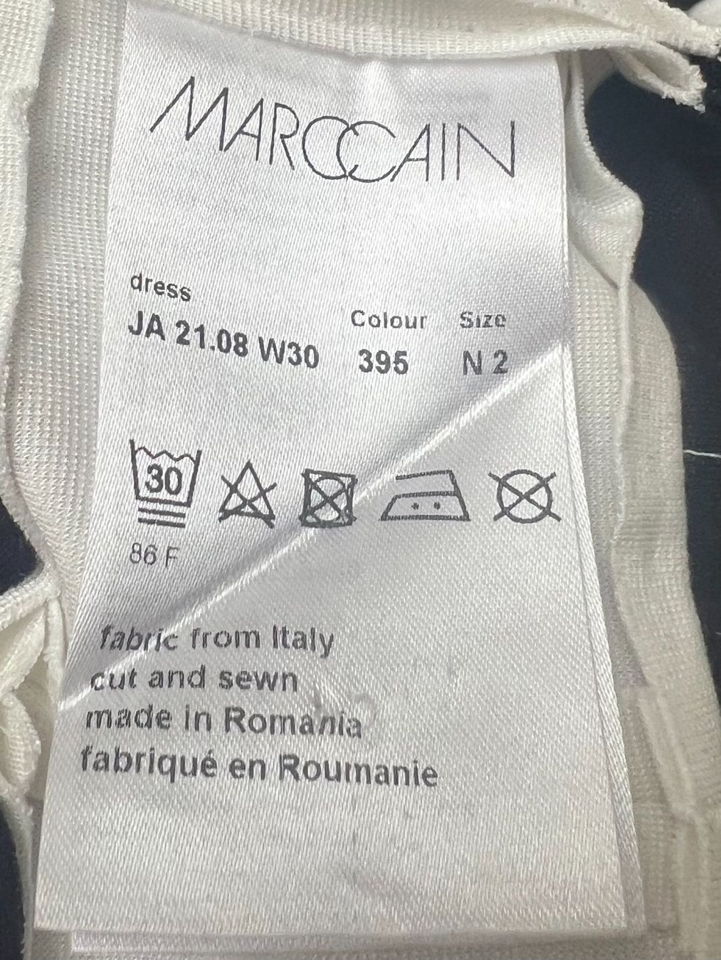 Marc Cain Robes: Kleid MARC CAIN gestreift Blumenmuster Grösse 36 – D'occasion à Ruggell par artemis56 3