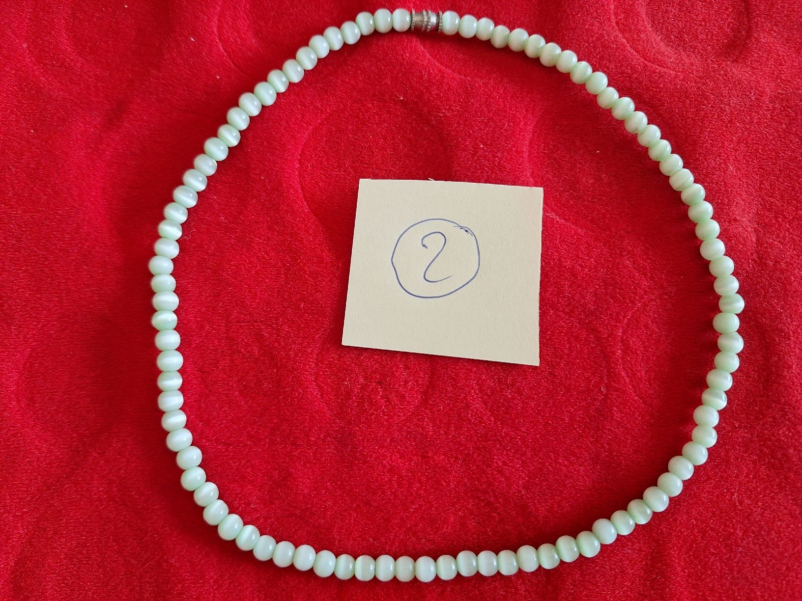 Catenine: Glasperlen Kette (2) – Usato da Genolier venduto da Antoine30