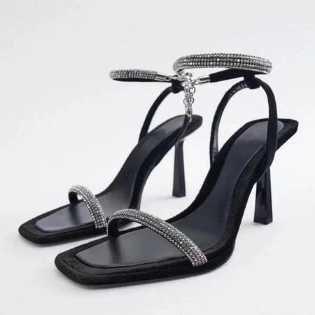 ZARA Sandaletten Glitzer & Samt – Top Zustand – Gr. 39