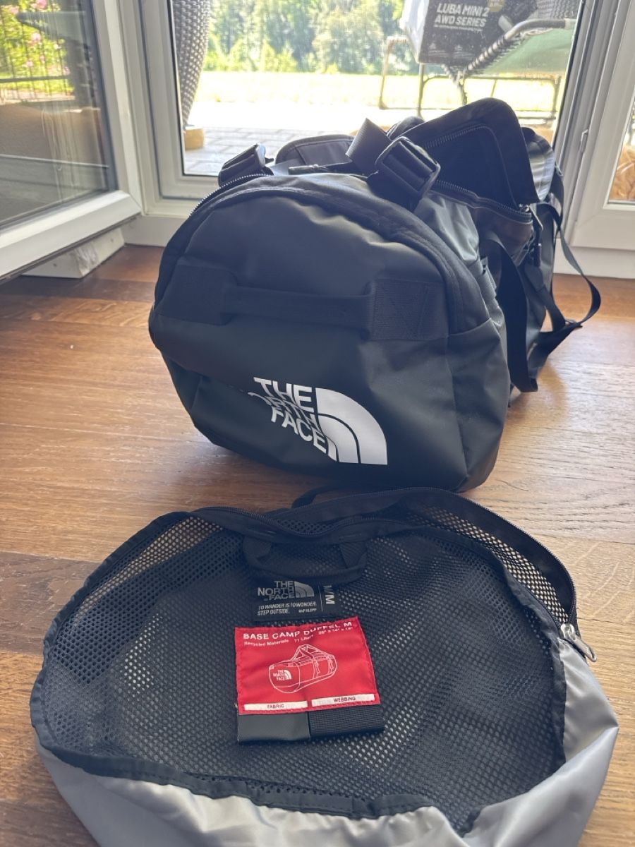 North Face Zaini: The North Face Base Camp Duffel M – Nuovo (secondo la descrizione) da Basel venduto da Ercegun123 4