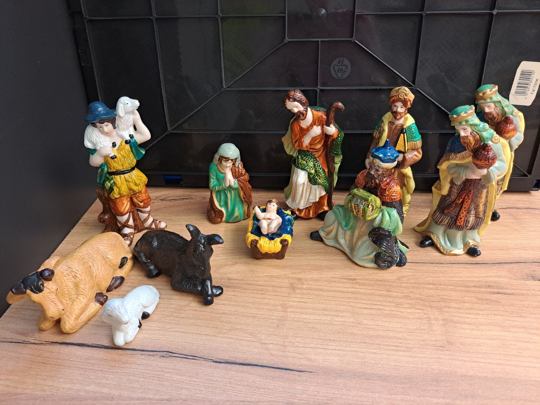 Statuette: Weihnachts-Krippenfiguren aus Keramik 11 Teile – Usato da Hauptwil venduto da maexchen71