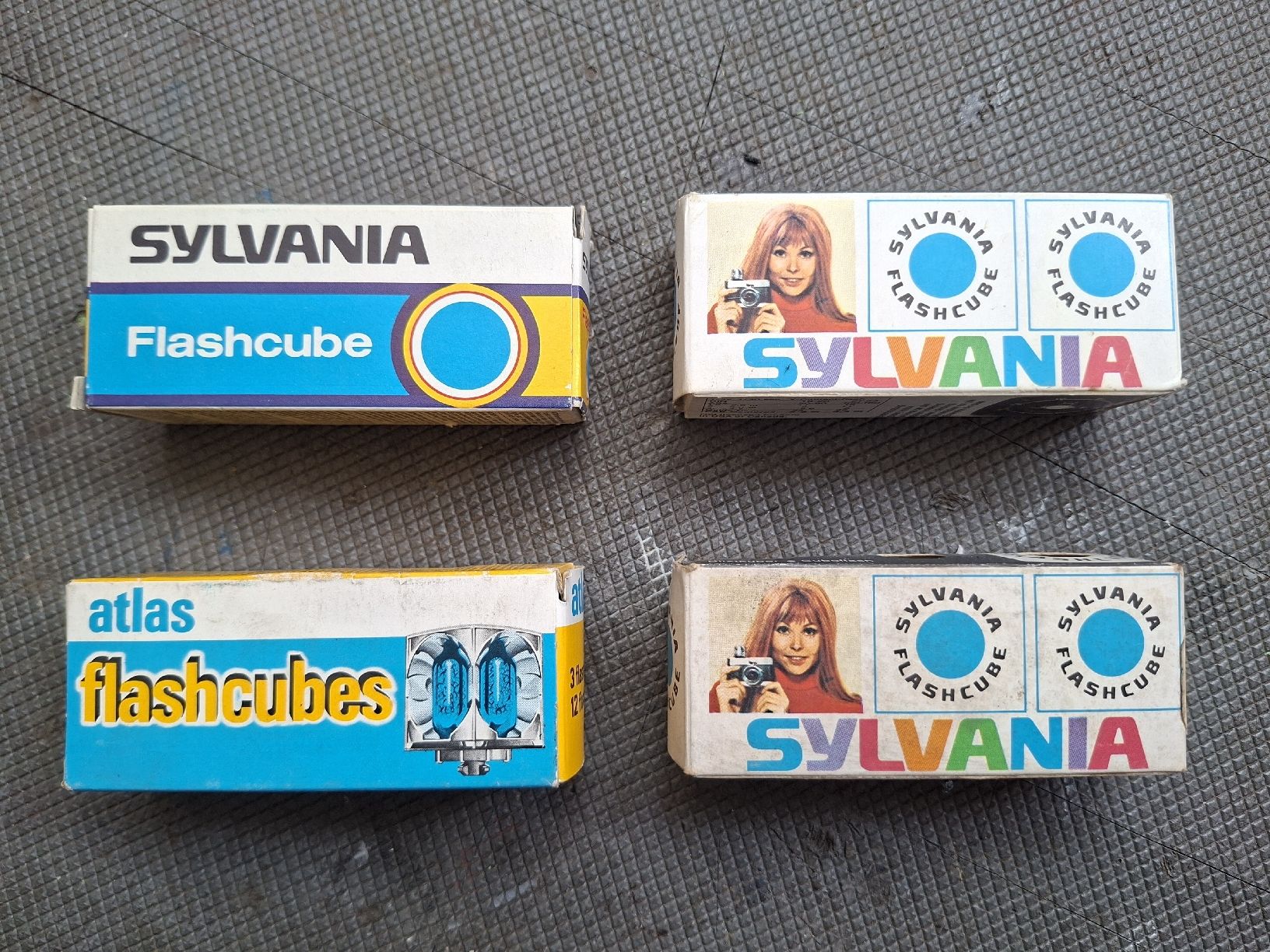 Flash: Flashcube – Difettoso da Biasca venduto da dugthebug