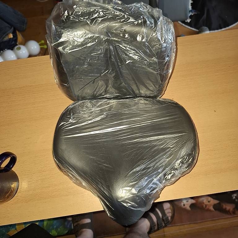 Pezzi di ricambio: Fahrradsattel mit Rückenlehne – Usato da Regensdorf venduto da der-fuerst63