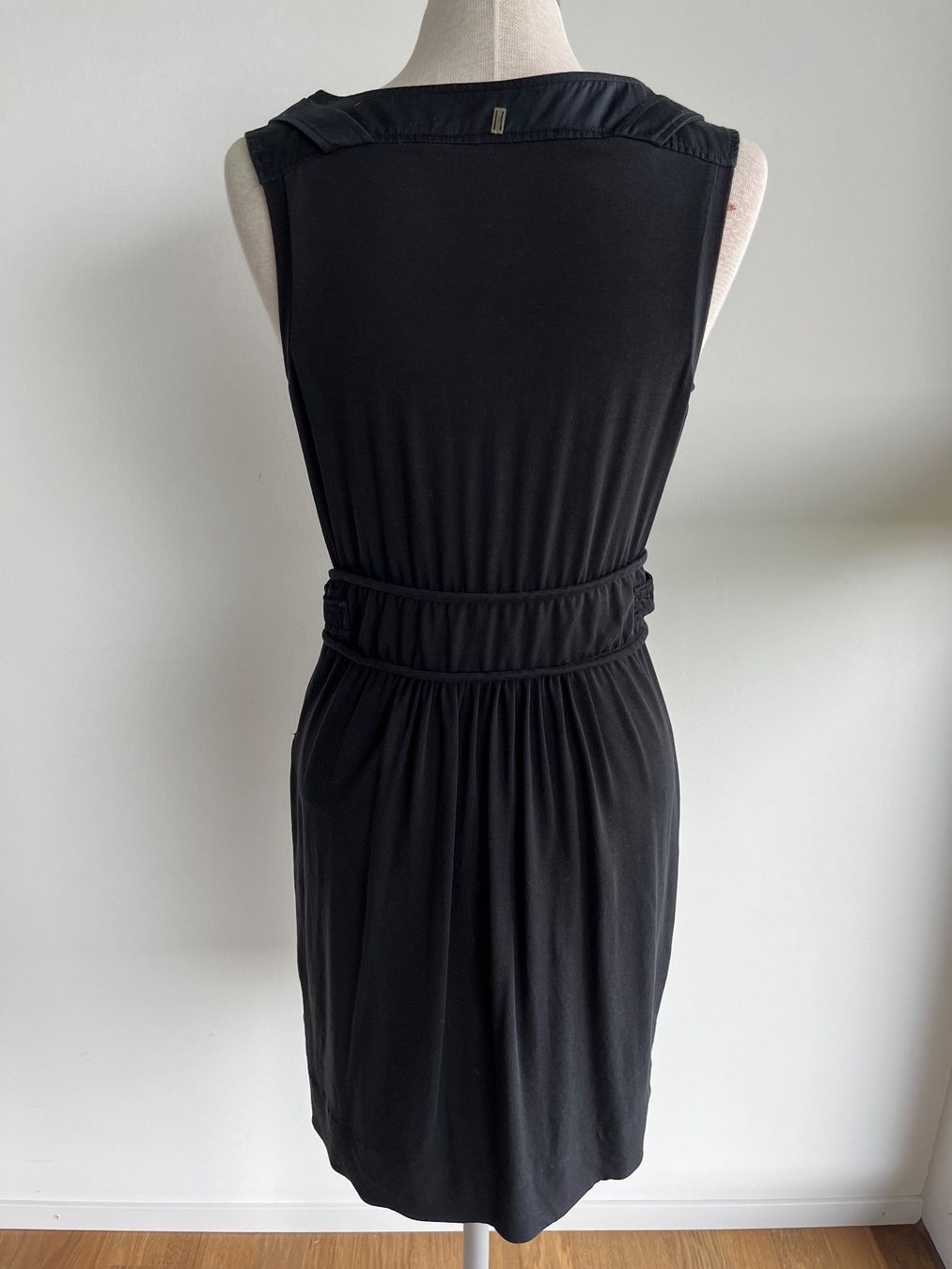 Vestiti: SPORTMAX CODE Kleid schwarz, Gr. 38 - NP: 238.- – Usato da Zollikofen venduto da spunk65 2