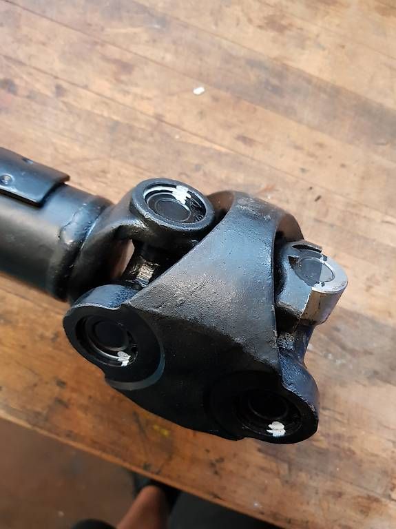 Tutti pezzi di ricambio auto: Jeep TJ Kardanwelle NEU – Usato da Gamprin venduto da Severin1997 2