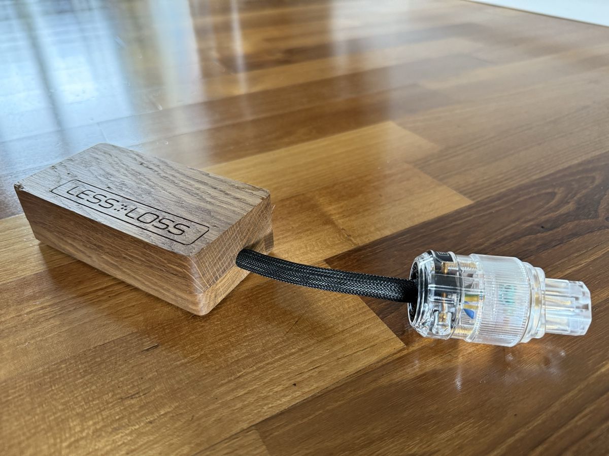 Firewall: LessLoss Firewall 1X – Gebraucht aus Zürich von Poison3