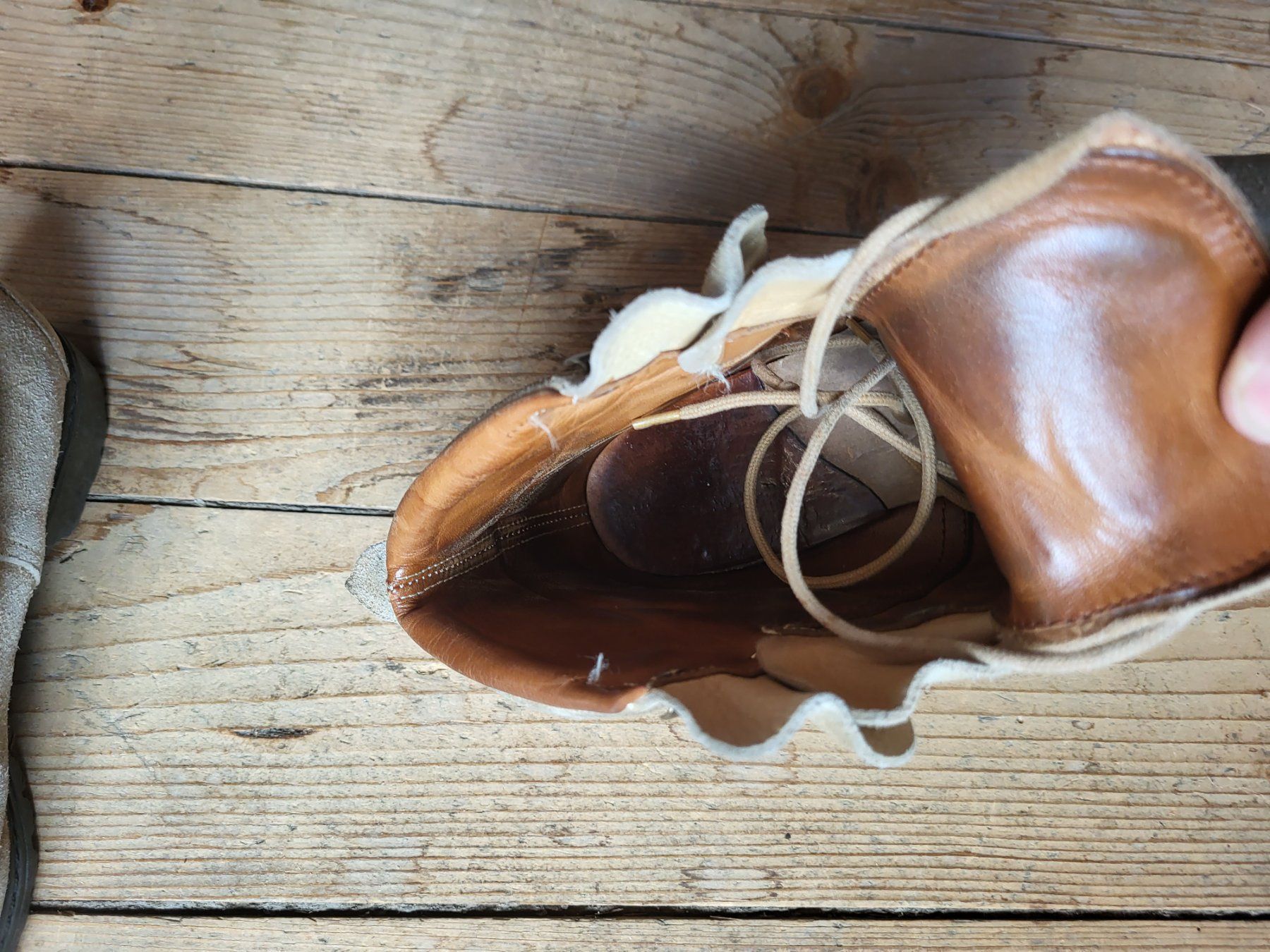 Scarpe da donna: Wanderschuhe – Usato da Flawil venduto da Uncristalized 2
