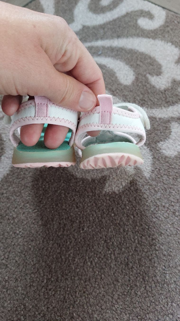 Scarpe per ragazze: Sandalen Gr. 21, Carters – Usato da Auw venduto da pet_fc8x 1