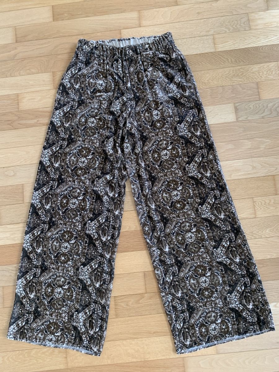 Pantaloni: Antonelli Firenze Samthose, Gr. 36 – Nuovo (secondo la descrizione) da Zürich venduto da monjoie 1