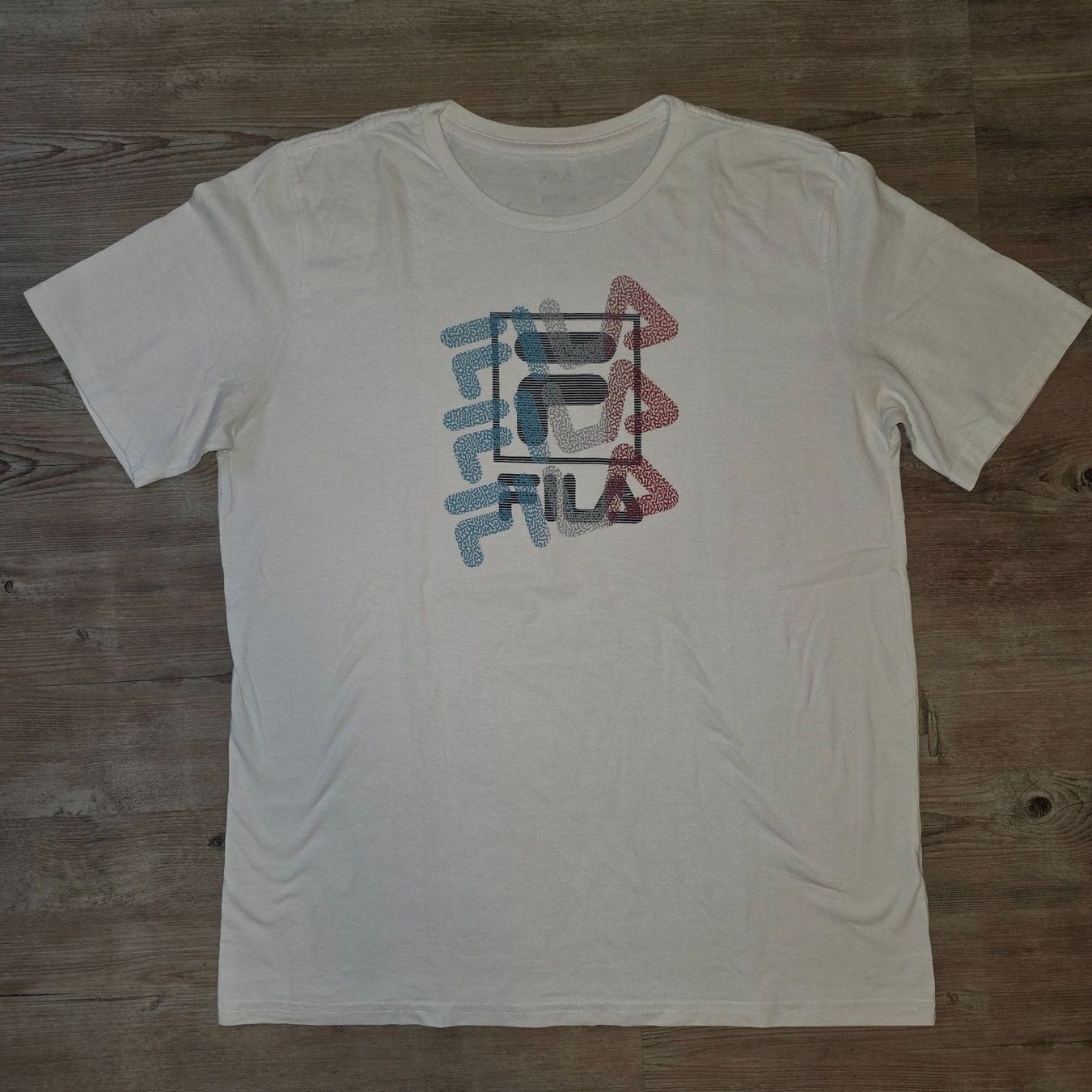T-shirts: T-Shirt – D'occasion à Porrentruy par Nos_petites_affaires