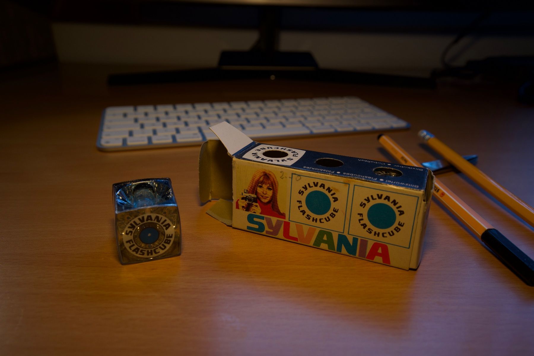 Flash: Sylvania Flashcube 2/3 -> Einweg Blitz – Nuovo e nell'imballaggio originale da Dagmersellen venduto da sim_zqh8 1