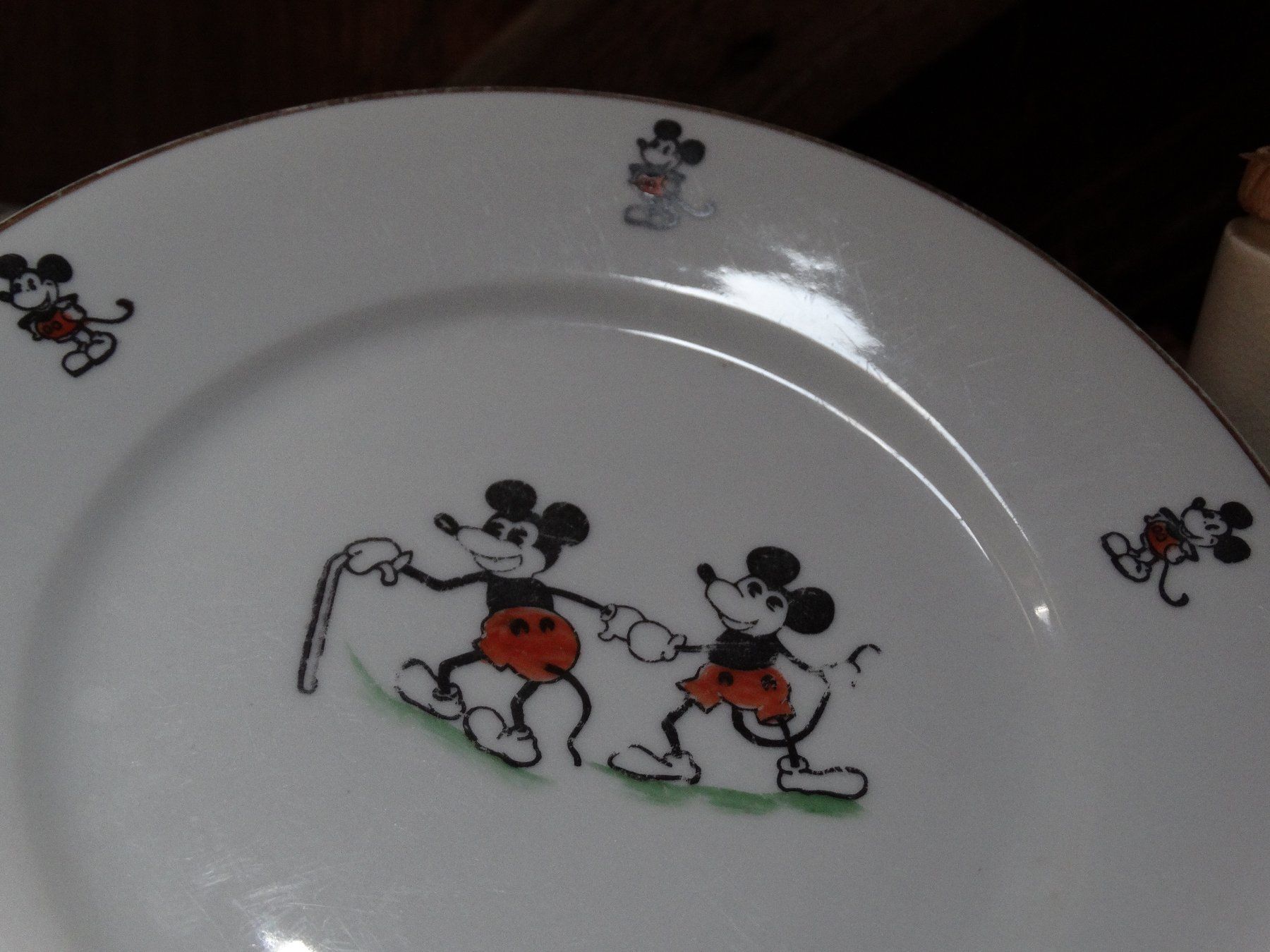 Disney Piatti: antiker Kinderteller mickey Micky Maus Mickey Mouse Disney – Usato da Grossaffoltern venduto da amo64 1