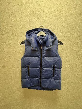 Doudoune sans manches marine, comme neuve, taille 9-10 ans
