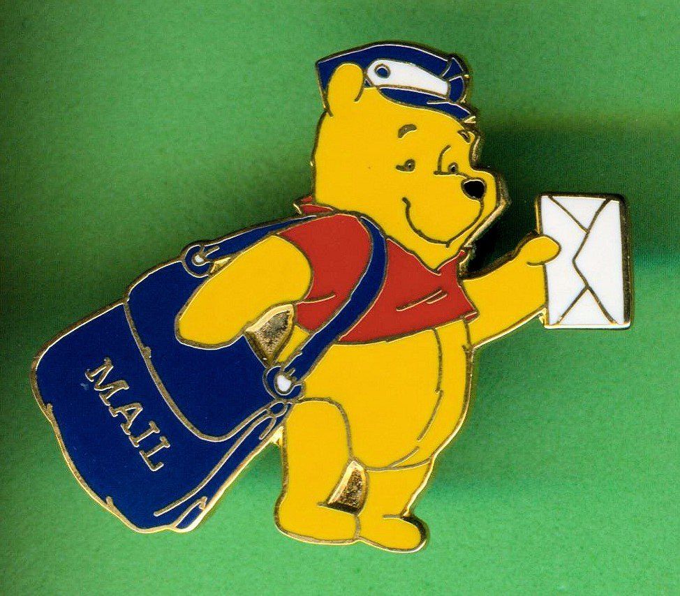 Disney Placchette & Badge: DISNEY  Winnie Puuh  Pöstler – Usato da Winterthur venduto da Sammleroase