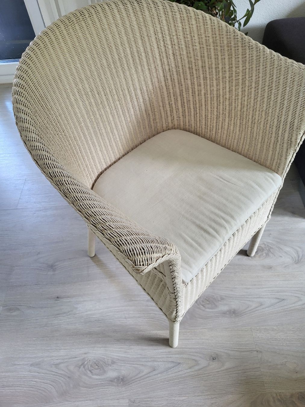 Sessel: Weisser Sessel – Gebraucht aus Zürich von weibelfamily