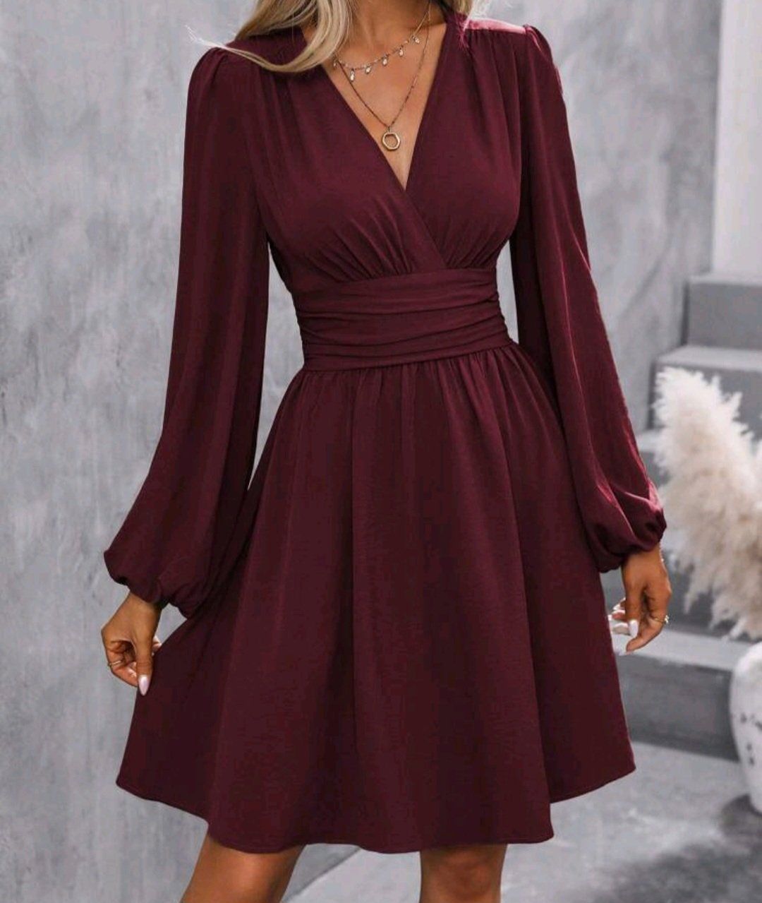 Vestiti: Bordeaux-violettes  Kleid, Grösse M – Usato da Les Reussilles venduto da Aline.02
