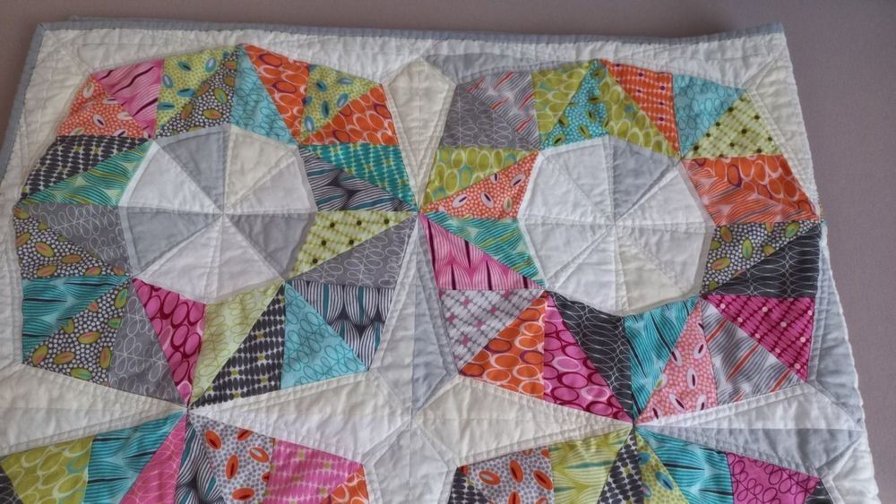 Coperte: Patchwork-Quilt ca.185 x 185cm Handgefertigt. – Nuovo (secondo la descrizione) da Winistorf venduto da acreativ4 1