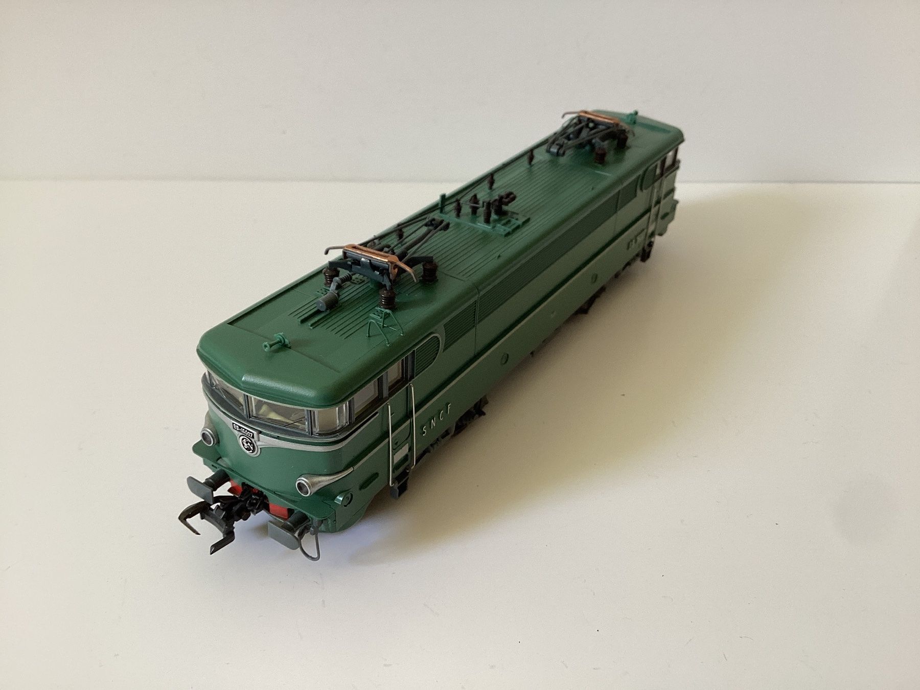 Roco Modelleisenbahnen: Roco 43568 SNCF BB 16007 H0 1:87 – Gebraucht aus Effretikon von simtek_de