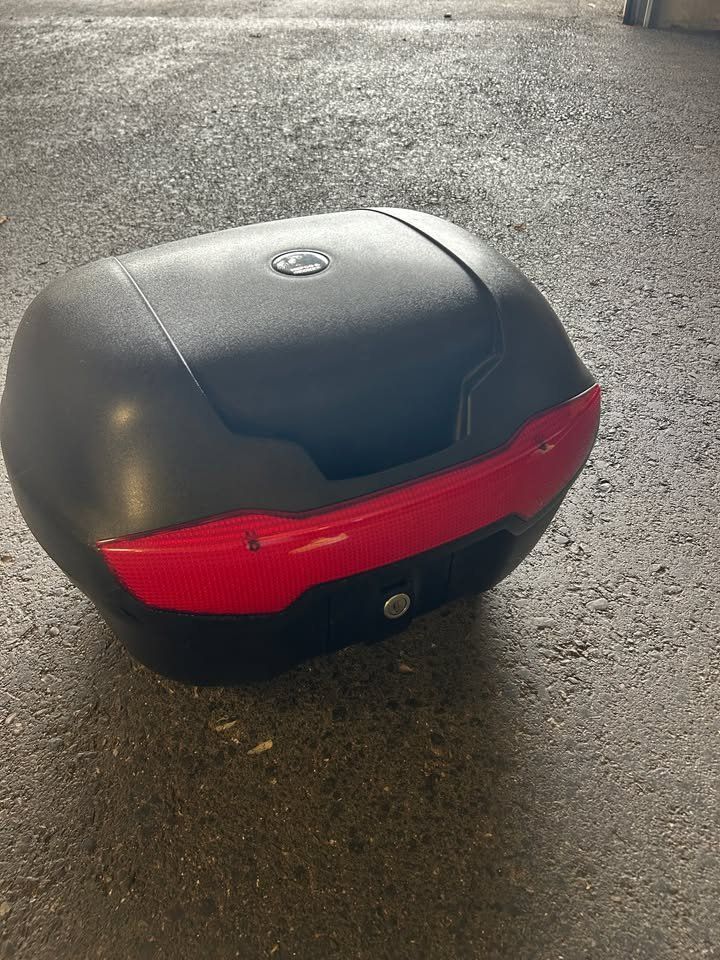 Hepco & Becker Topcase: Moto HEPCO & BECKER Journey Topcase 40 – Gebraucht aus Posieux von Antekbox