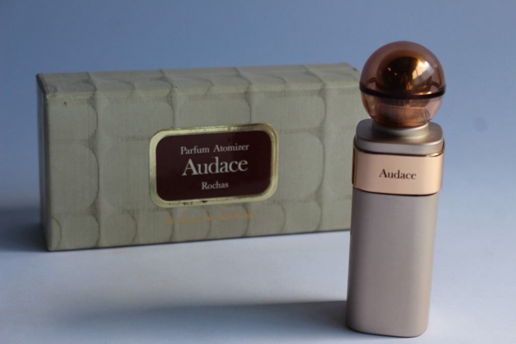 Profumi & Eau de Toilette: Atomizer sac Audace Rochas rechargeable – Usato da Vandoeuvres venduto da Dom-Tom