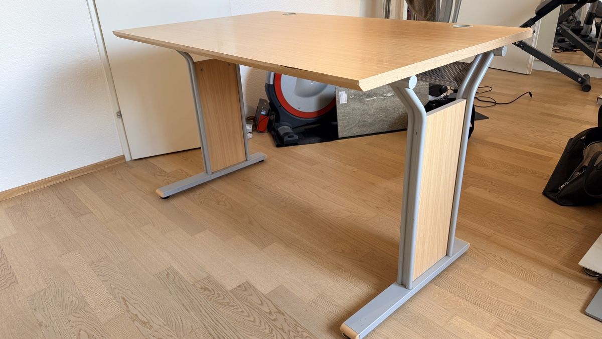 Micasa Scrivanie: Schreibtisch 80cm x 125cm – Usato da Mönchaltorf venduto da Holomerlin 5