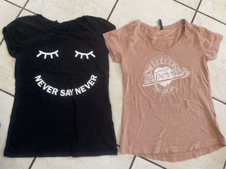 2er Set T-Shirts Gr. XS: Sommer Must-haves im Top Zustand