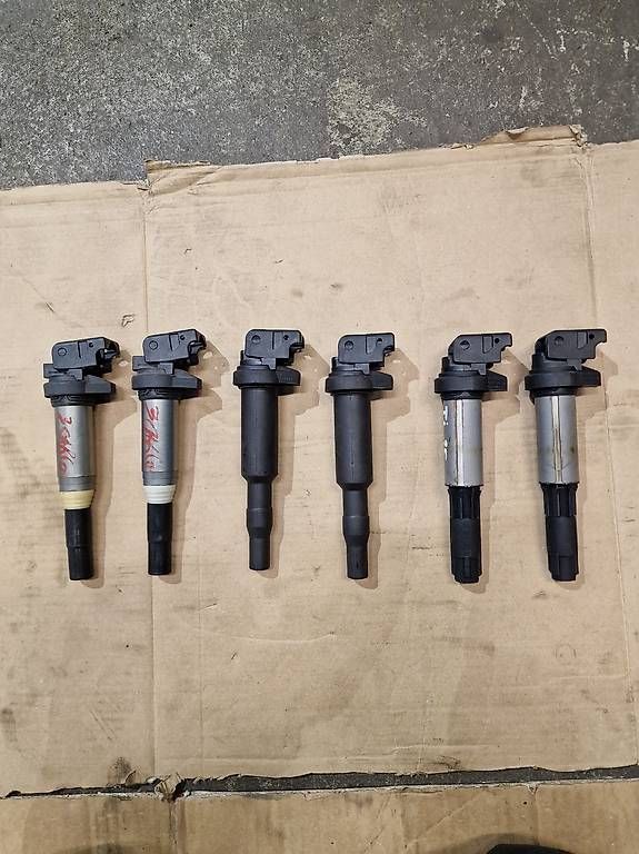 Tutti pezzi di ricambio auto: bmw e46 Zündspule B04 Motor  – Usato da Niedergösgen venduto da Zecinha 3