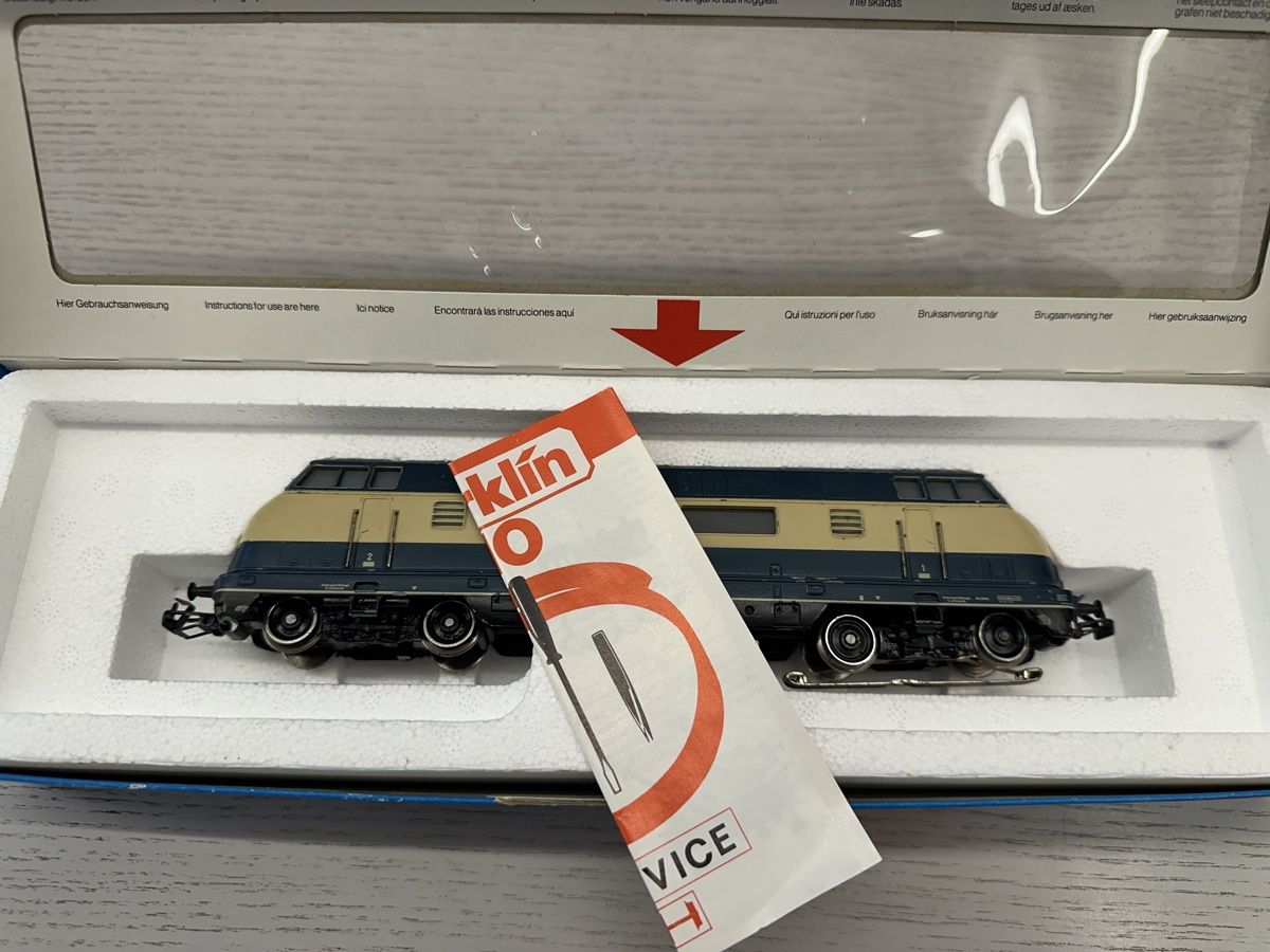 Märklin Modellini di ferrovie: Märklin 3081 DB BR 220 – Usato da Lupsingen venduto da New-Haven 6