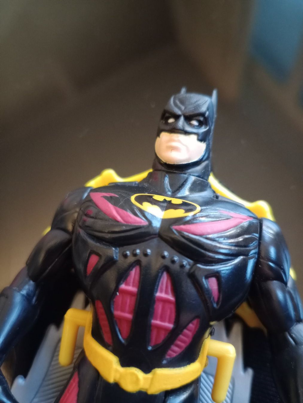 Statuette: Vintage Kenner 1995 DC Comics "Blast Cape" Batman top! – Usato da Bern venduto da Ryck 3