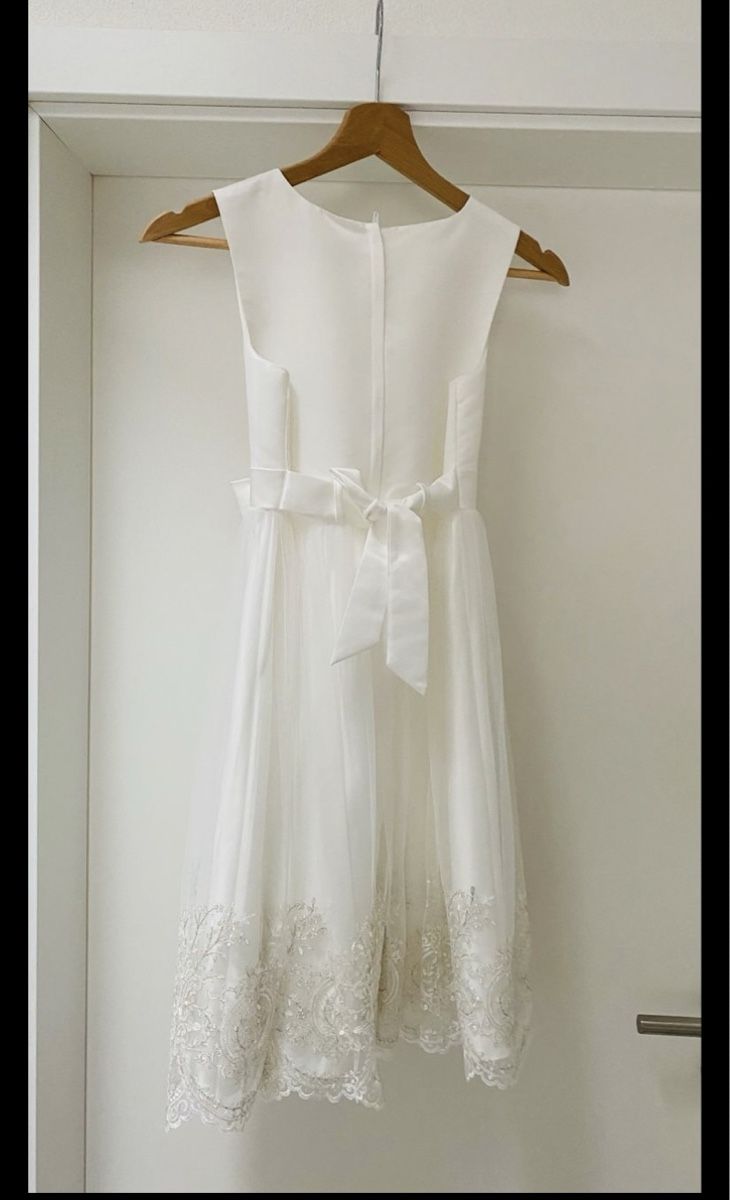 Vestiti & Gonne: Blumenmädchenkleid 140 – Usato da Rheineck venduto da gurkli81 1