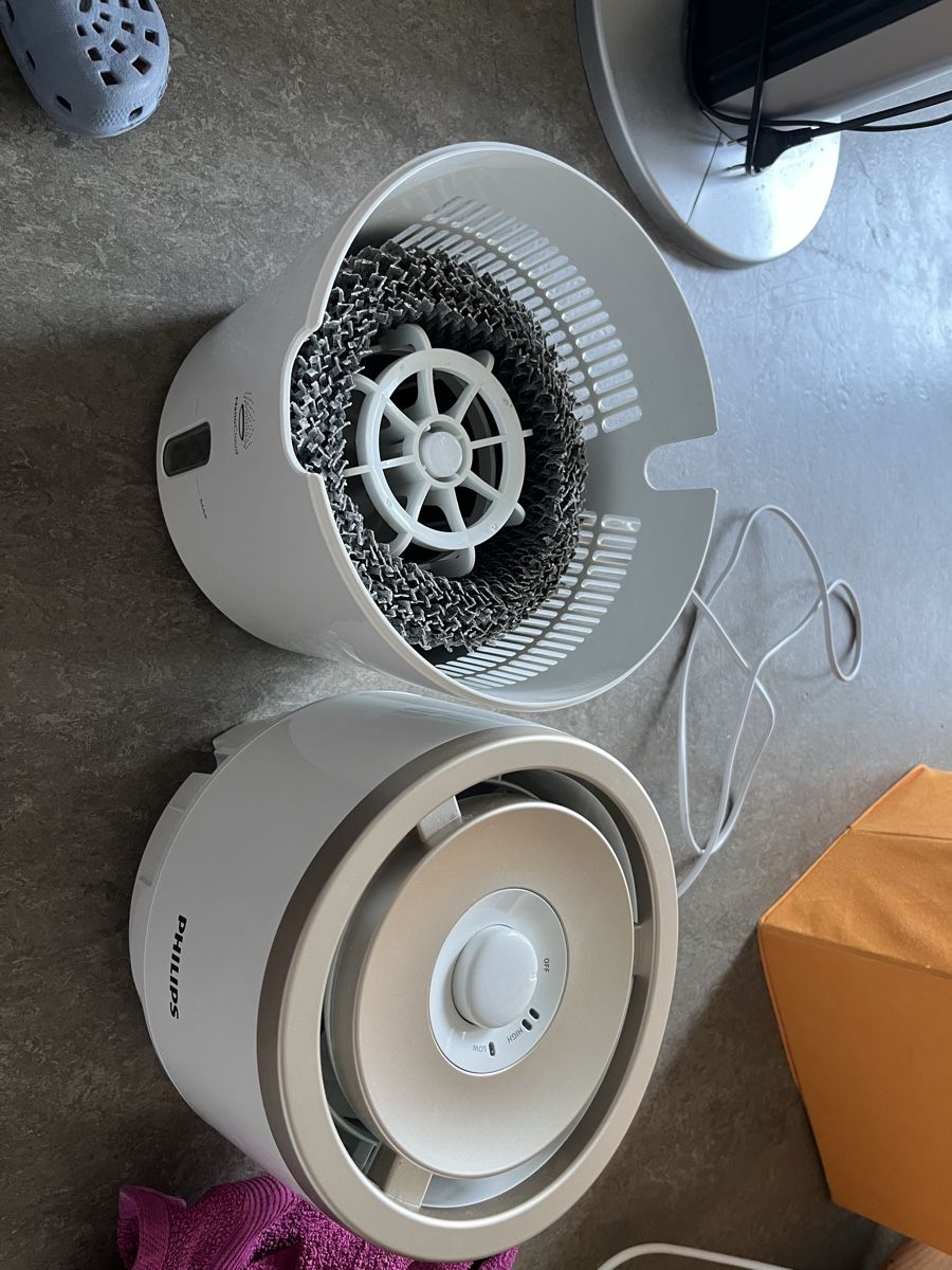 Philips Luftbefeuchter: Philips Luftbefeuchter – Gebraucht aus Chur von sri_xqb9 1