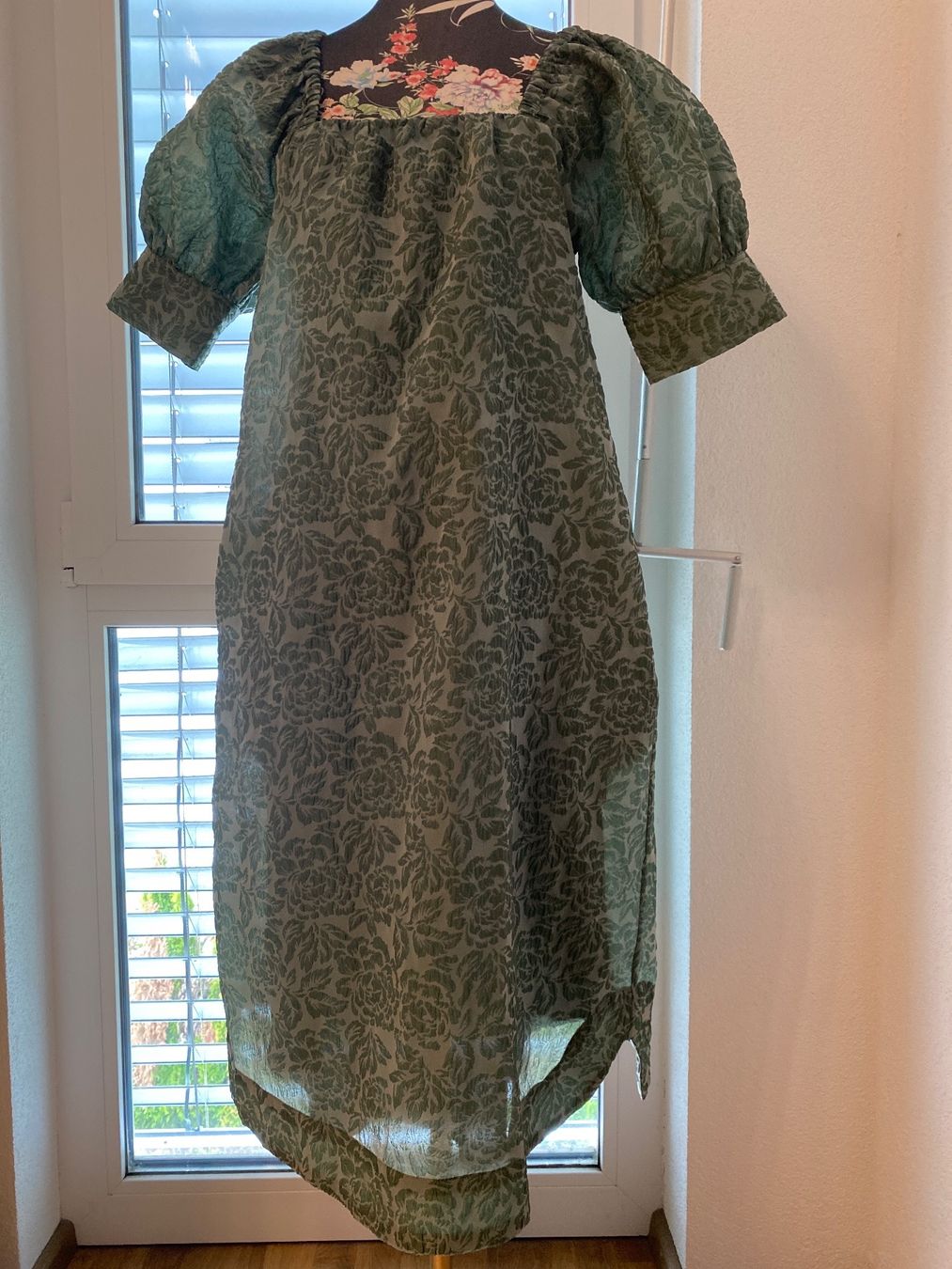 Ganni Vestiti: GANNI Kleid Grösse: 38 – Usato da balsthal venduto da davidbalsthal23