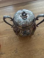 Sucrier ancien argenté avec couvercle décoré état usagé