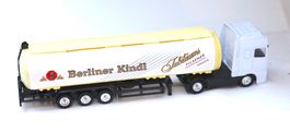 MERCEDES ZISTERNEN AUFLEGER  BERLINER KINDEL1:87