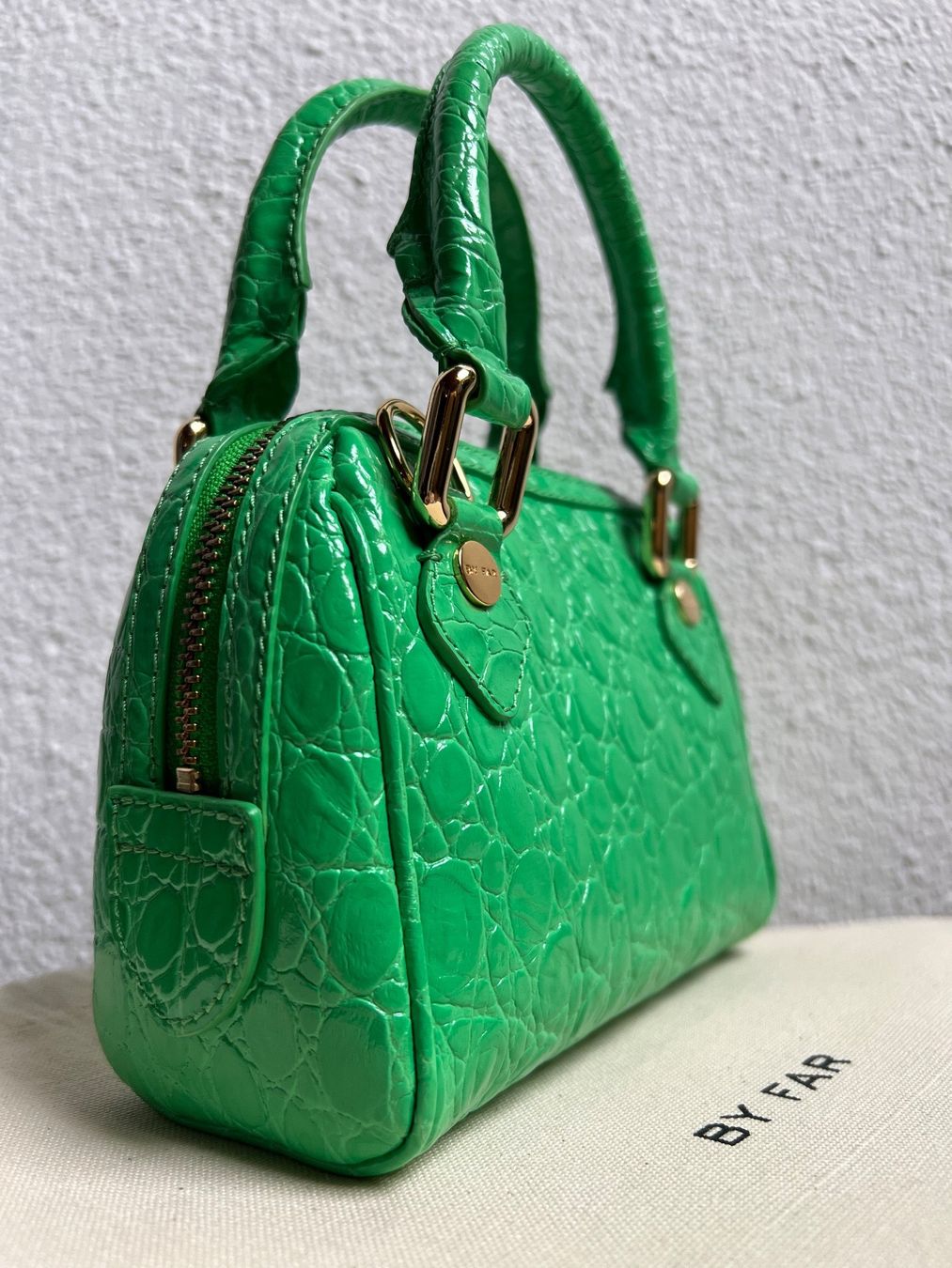 Taschen für Damen: Bezaubernde By Far Minibag – Neu (gemäss Beschreibung) aus Fischbach LU von Dear.Luki 2