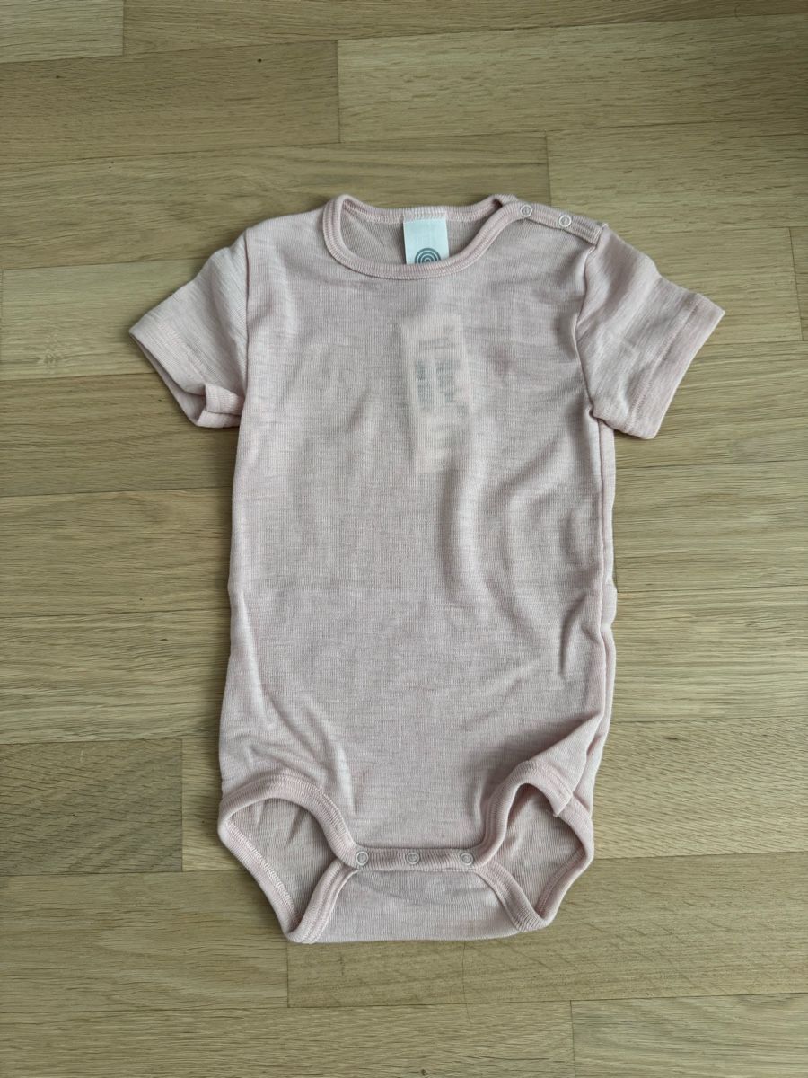 Sanetta Sous-vêtements: Sanetta Kurzarmbody Grösse 80 – Neuf avec emballage d'origine à Laufen par AnnaBlunschi