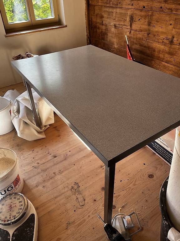Horgen Glarus Tables: Tisch – D'occasion à Hinwil par jodrno