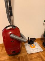 Miele Classic C1 Easy Red PowerLine Staubsauger