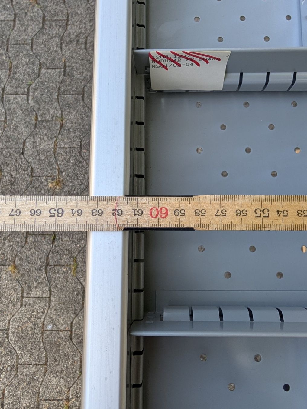 Lista Armadi: Lista Schrank 2x – Usato da Näfels venduto da Ag3 4