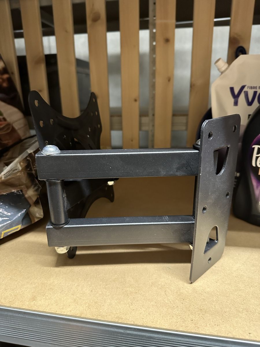 Supporti a parete: Mount m157 Wandhalterung – Nuovo (secondo la descrizione) da Bülach venduto da kay_k7dg