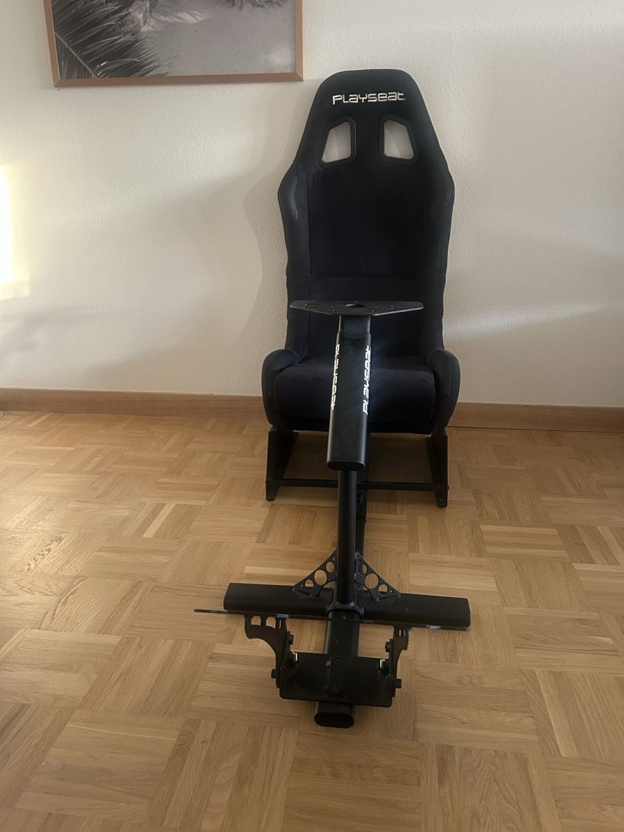 Playseat Chaises: Siège SIM RACING Playseat  – Neuf (Voir description) à Onex par Celine_Laure