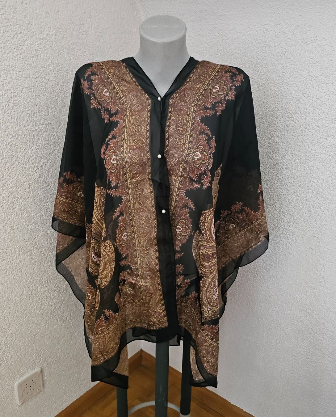 Tuniken: Tunika / Strandkleid / Poncho One Size Paisley – Neu und originalverpackt aus Füllinsdorf von Sunnebliemli7