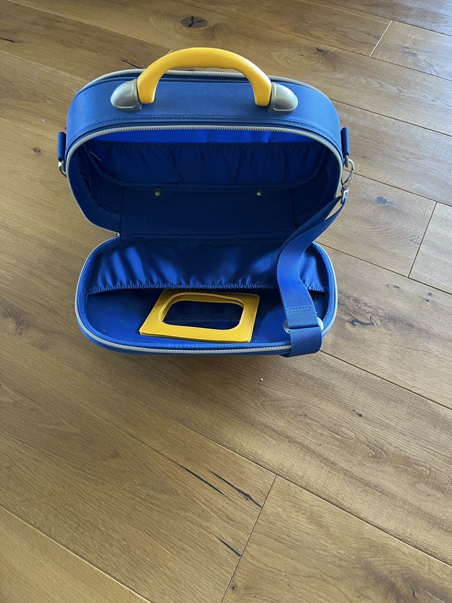 Kosmetikkoffer: Stabiles Beauty-case mit Fächern und Spiegel – Gebraucht aus Uster von Tansanit 2